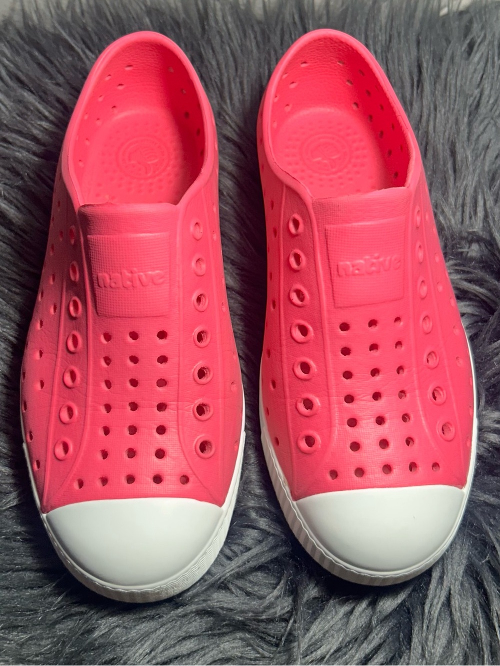 Native Jefferson Hollywood Pink/Shell White Pink Slip-On Water-Friendly Size J1 - Picture 3 of 9